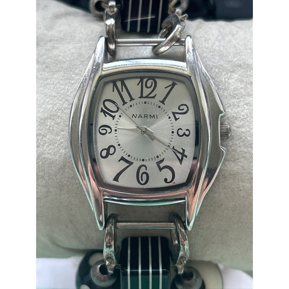 Narmi Silver Tone Women’s Bracelet Quartz Watch